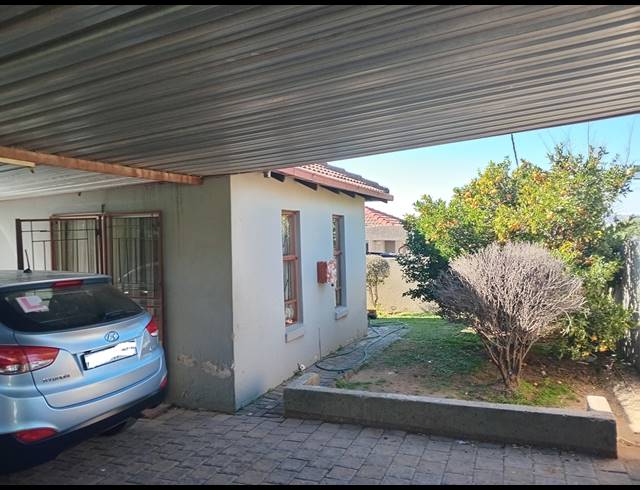 3 BEDROOM FREEHOLD FOR SALE IN COSMO CITY